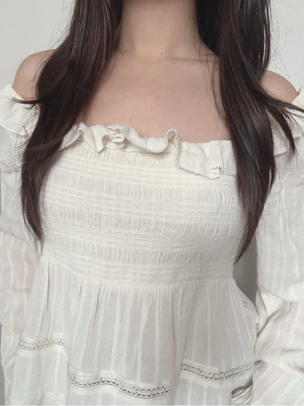 American Eagle Outfitters Cream Off‑Shoulder Ruffle Peasant Blouse